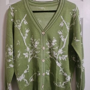 G.I.L.I. Green and White Floral Cardigan